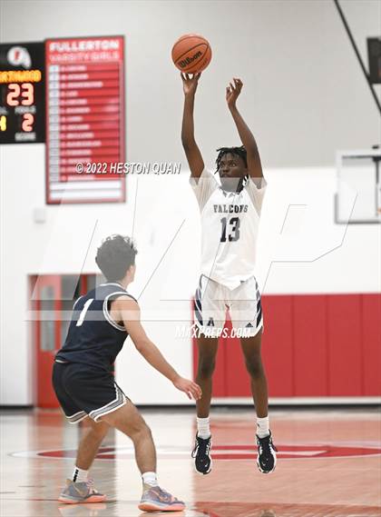 Thumbnail 3 in Aquinas vs. Northwood (Rumble For Rosecrans) photogallery.