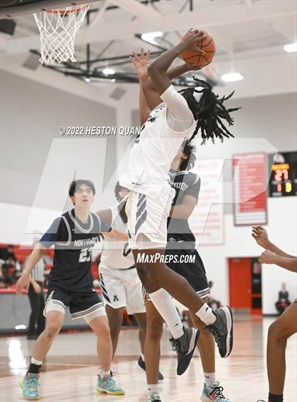 Thumbnail 2 in Aquinas vs. Northwood (Rumble For Rosecrans) photogallery.