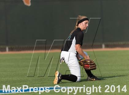 Thumbnail 1 in The Woodlands vs. Southwest (UIL 5A Semifinal Playoff) photogallery.