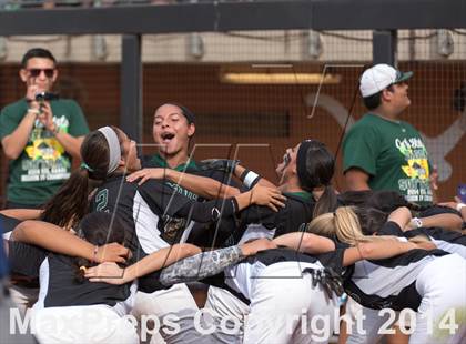 Thumbnail 2 in The Woodlands vs. Southwest (UIL 5A Semifinal Playoff) photogallery.
