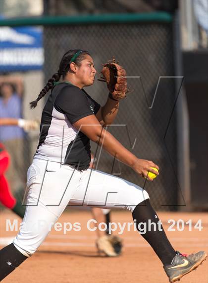 Thumbnail 3 in The Woodlands vs. Southwest (UIL 5A Semifinal Playoff) photogallery.