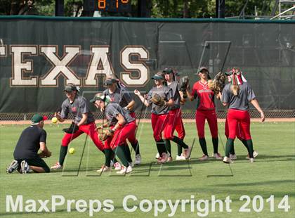 Thumbnail 1 in The Woodlands vs. Southwest (UIL 5A Semifinal Playoff) photogallery.