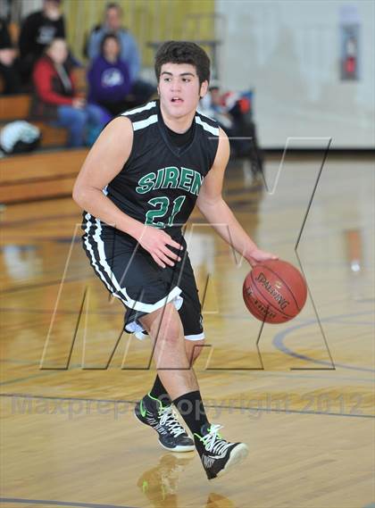 Thumbnail 1 in Bruce vs. Siren (Clayton Holiday Tourney) photogallery.