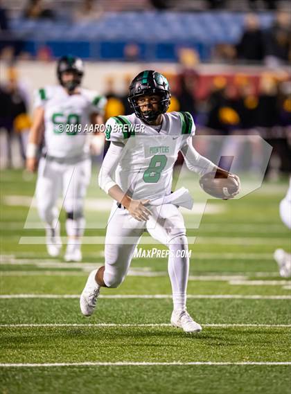 Thumbnail 1 in Van Buren @ Catholic (AAA 7A 1st Round Playoff) photogallery.