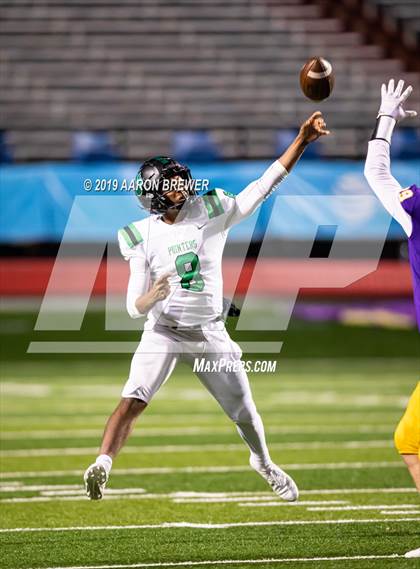 Thumbnail 3 in Van Buren @ Catholic (AAA 7A 1st Round Playoff) photogallery.