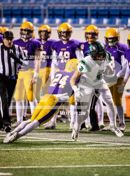 Thumbnail 2 in Van Buren @ Catholic (AAA 7A 1st Round Playoff) photogallery.