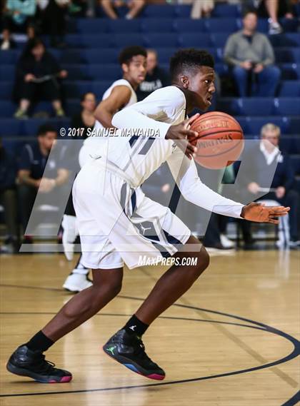 Thumbnail 2 in Chaminade vs  Loyola photogallery.