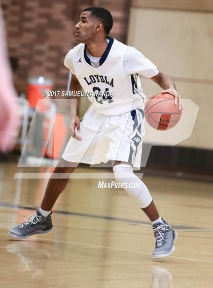 Thumbnail 3 in Chaminade vs  Loyola photogallery.