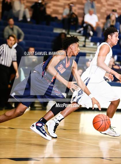 Thumbnail 1 in Chaminade vs  Loyola photogallery.