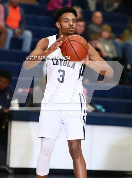Thumbnail 3 in Chaminade vs  Loyola photogallery.