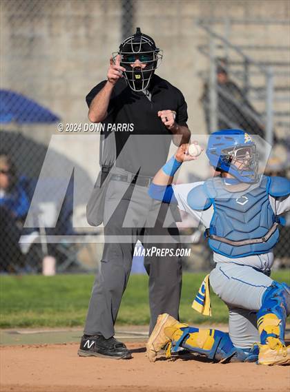 Thumbnail 3 in Bishop Amat @ Bonita photogallery.
