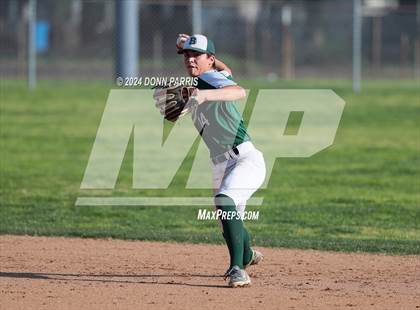 Thumbnail 2 in Bishop Amat @ Bonita photogallery.