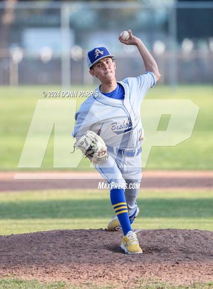 Thumbnail 3 in Bishop Amat @ Bonita photogallery.