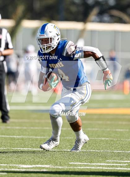 Thumbnail 2 in Valley Christian @ Serra photogallery.