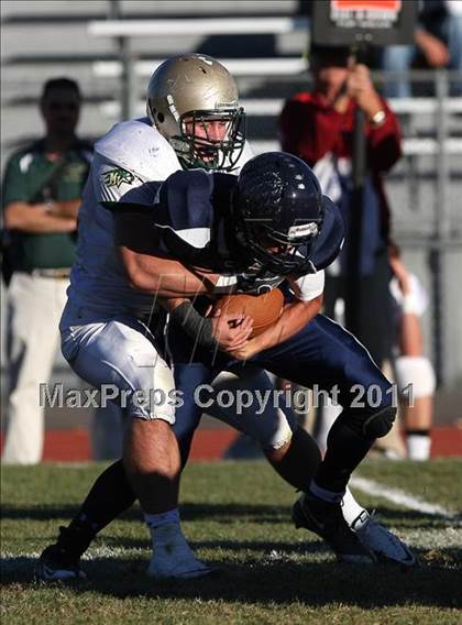 Thumbnail 3 in Columbine vs. Mountain Vista (CHSAA 5A Playoffs) photogallery.
