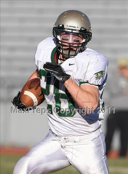 Thumbnail 3 in Columbine vs. Mountain Vista (CHSAA 5A Playoffs) photogallery.
