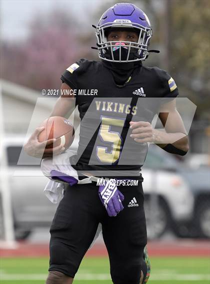 Thumbnail 3 in Curtis @ Puyallup photogallery.