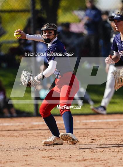 Thumbnail 3 in Valor Christian vs Chaparral (CHSAA 5A Round of 16) photogallery.