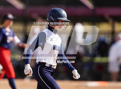 Thumbnail 2 in Valor Christian vs Chaparral (CHSAA 5A Round of 16) photogallery.