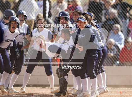 Thumbnail 3 in Valor Christian vs Chaparral (CHSAA 5A Round of 16) photogallery.