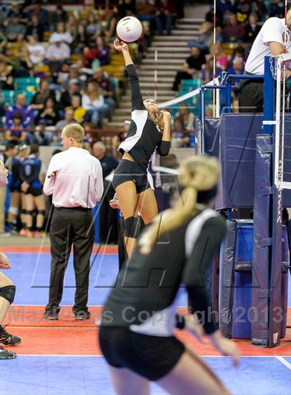 Thumbnail 1 in Manitou Springs vs. Sterling (CHSAA 3A Pool III) photogallery.