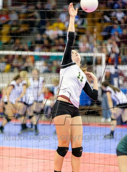Thumbnail 2 in Manitou Springs vs. Sterling (CHSAA 3A Pool III) photogallery.