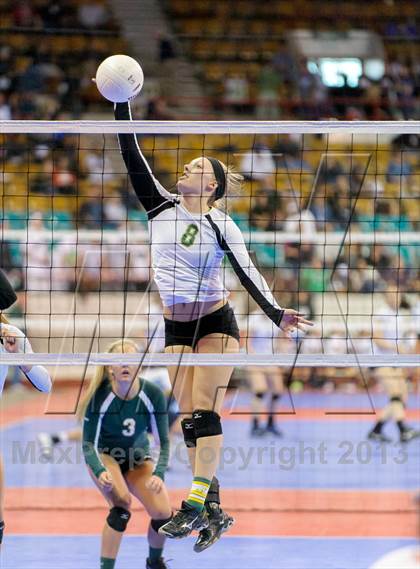 Thumbnail 3 in Manitou Springs vs. Sterling (CHSAA 3A Pool III) photogallery.