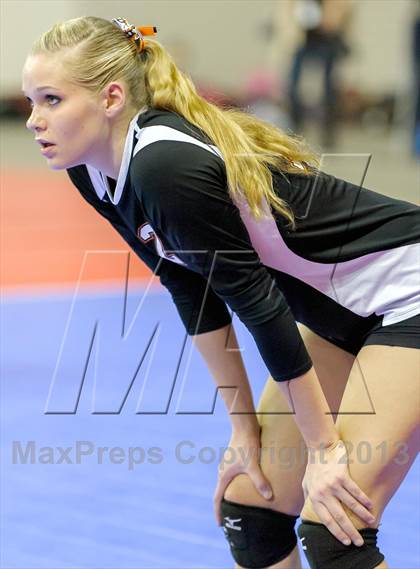 Thumbnail 3 in Manitou Springs vs. Sterling (CHSAA 3A Pool III) photogallery.