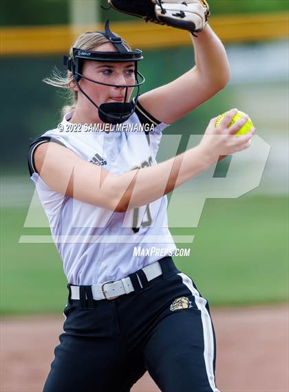 Thumbnail 2 in Burke vs. Marian photogallery.