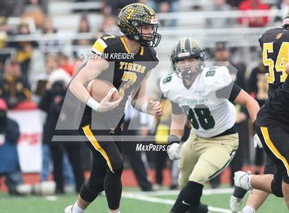 Thumbnail 3 in Belle Vernon vs. Northwestern Lehigh (PIAA 3A Final) photogallery.