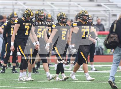 Thumbnail 1 in Belle Vernon vs. Northwestern Lehigh (PIAA 3A Final) photogallery.