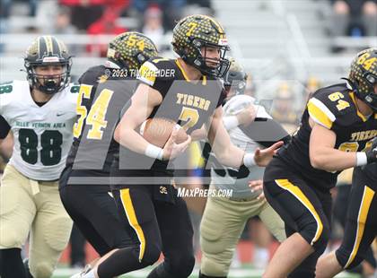 Thumbnail 1 in Belle Vernon vs. Northwestern Lehigh (PIAA 3A Final) photogallery.