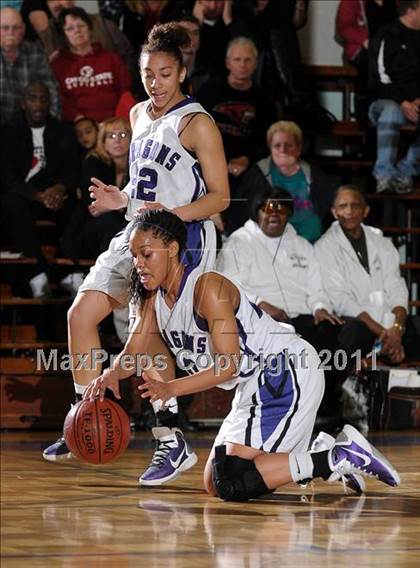 Thumbnail 1 in Miramonte @ Sacramento (CIF State NorCal D3 Playoffs) photogallery.