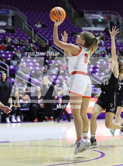 Thumbnail 3 in Syracuse vs. Skyridge (UHSAA 6A Quarterfinal) photogallery.