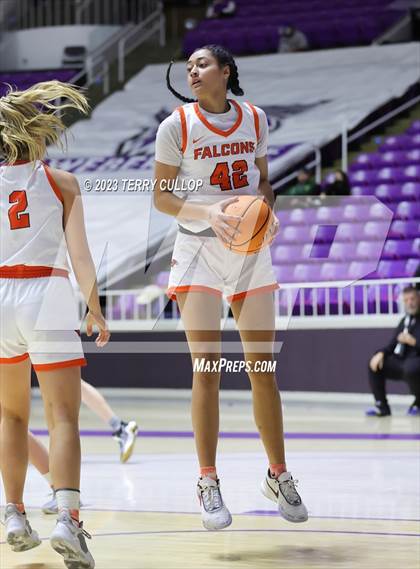 Thumbnail 2 in Syracuse vs. Skyridge (UHSAA 6A Quarterfinal) photogallery.