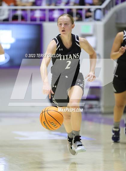 Thumbnail 2 in Syracuse vs. Skyridge (UHSAA 6A Quarterfinal) photogallery.