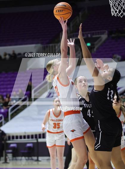 Thumbnail 2 in Syracuse vs. Skyridge (UHSAA 6A Quarterfinal) photogallery.