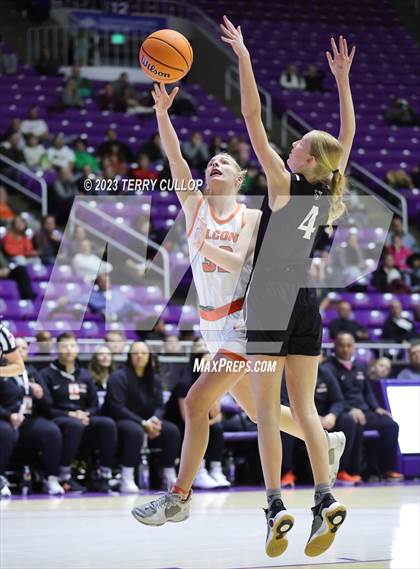 Thumbnail 3 in Syracuse vs. Skyridge (UHSAA 6A Quarterfinal) photogallery.