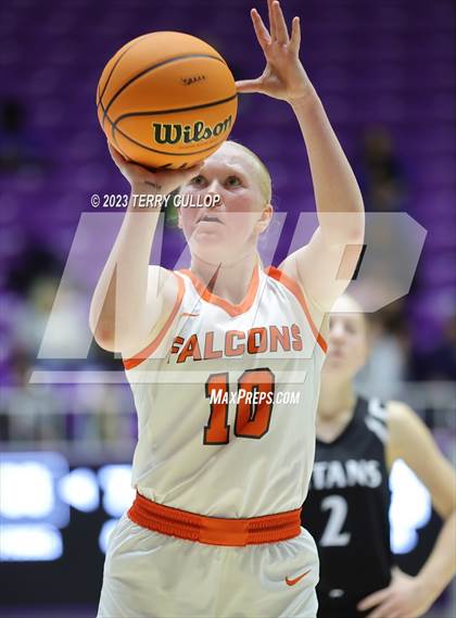 Thumbnail 2 in Syracuse vs. Skyridge (UHSAA 6A Quarterfinal) photogallery.