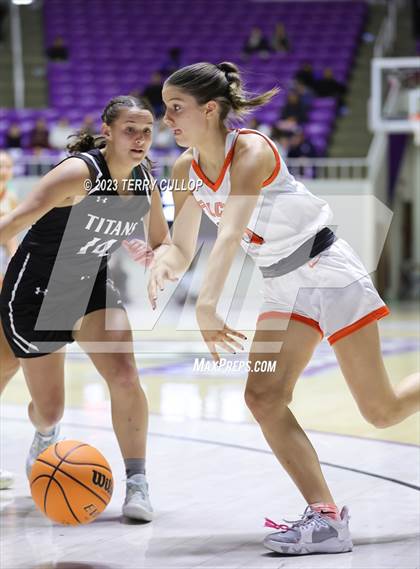 Thumbnail 1 in Syracuse vs. Skyridge (UHSAA 6A Quarterfinal) photogallery.