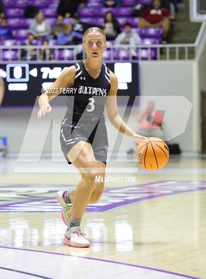 Thumbnail 2 in Syracuse vs. Skyridge (UHSAA 6A Quarterfinal) photogallery.