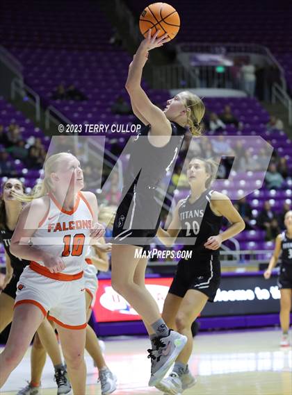 Thumbnail 2 in Syracuse vs. Skyridge (UHSAA 6A Quarterfinal) photogallery.