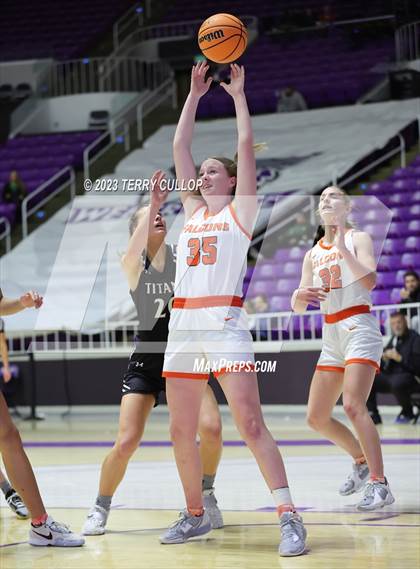 Thumbnail 1 in Syracuse vs. Skyridge (UHSAA 6A Quarterfinal) photogallery.