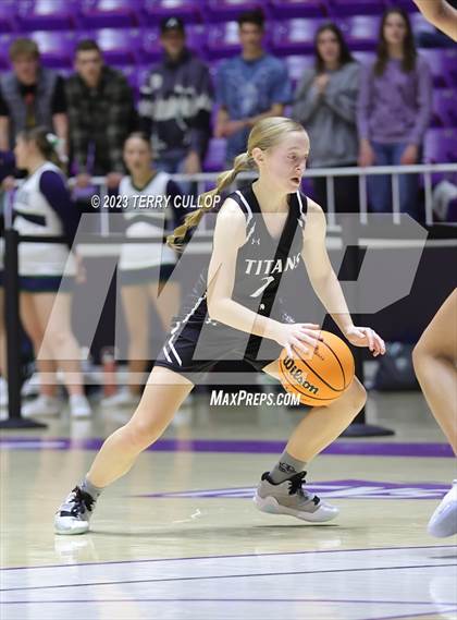 Thumbnail 2 in Syracuse vs. Skyridge (UHSAA 6A Quarterfinal) photogallery.