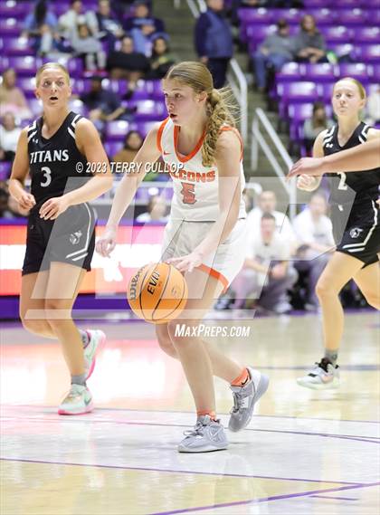 Thumbnail 1 in Syracuse vs. Skyridge (UHSAA 6A Quarterfinal) photogallery.
