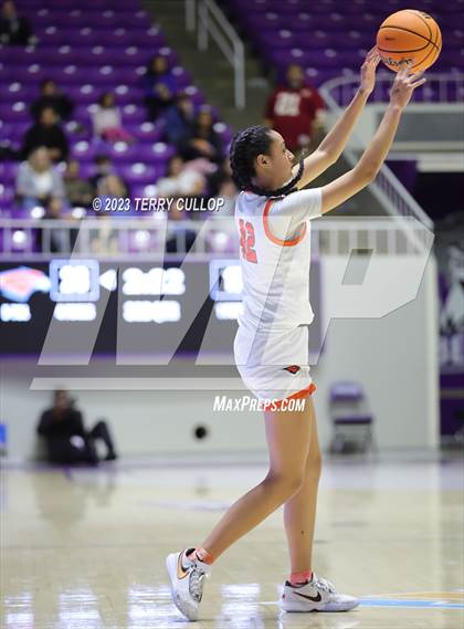 Thumbnail 3 in Syracuse vs. Skyridge (UHSAA 6A Quarterfinal) photogallery.