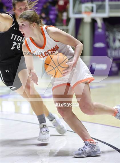 Thumbnail 1 in Syracuse vs. Skyridge (UHSAA 6A Quarterfinal) photogallery.