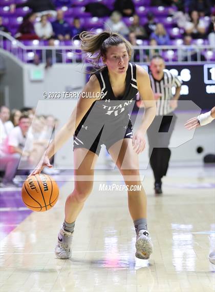 Thumbnail 3 in Syracuse vs. Skyridge (UHSAA 6A Quarterfinal) photogallery.