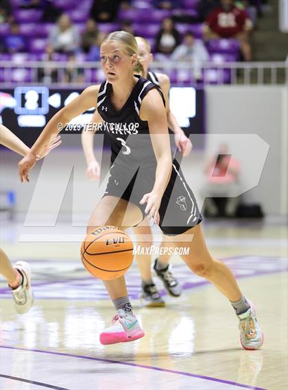 Thumbnail 2 in Syracuse vs. Skyridge (UHSAA 6A Quarterfinal) photogallery.