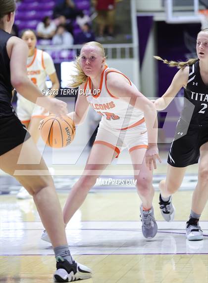 Thumbnail 3 in Syracuse vs. Skyridge (UHSAA 6A Quarterfinal) photogallery.